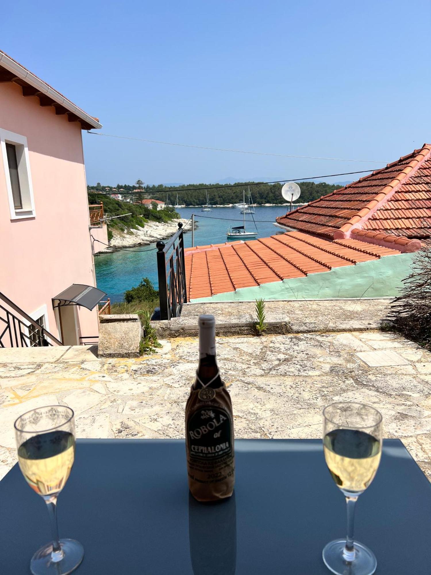 Tassos Cottage ฟิสคาร์โด ภายนอก รูปภาพ